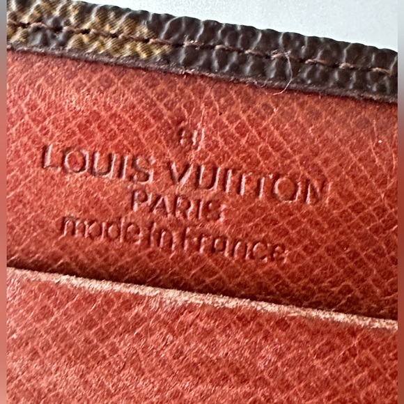 Louis Vuitton Monogram Compact Wallet - Picture 10 of 16